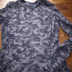 Iululemon long sleeve top size 10